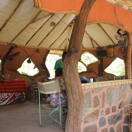 Lion'S Cave Camp, Samburu Villa Archers Post Buitenkant foto