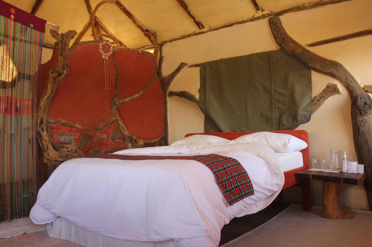 Lion'S Cave Camp, Samburu Villa Archers Post Buitenkant foto