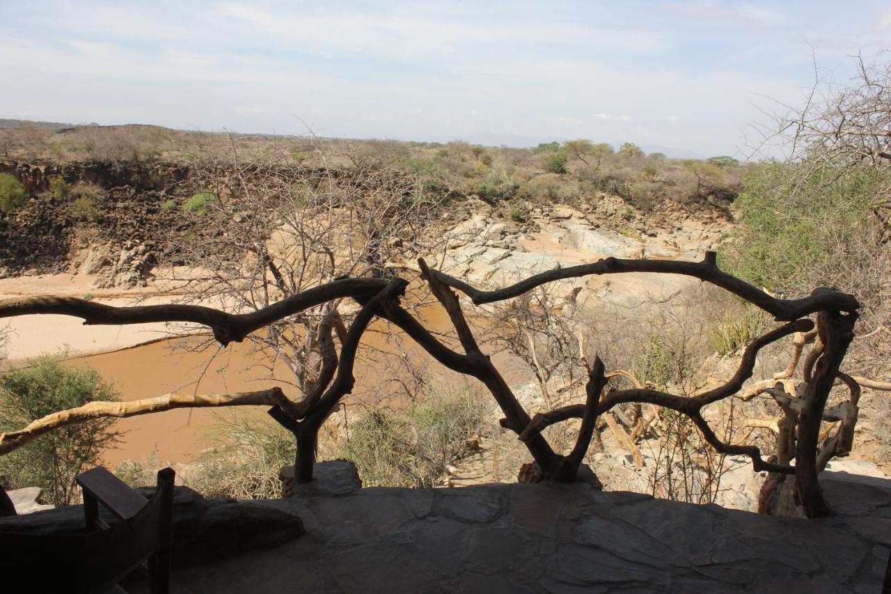 Lion'S Cave Camp, Samburu Villa Archers Post Buitenkant foto