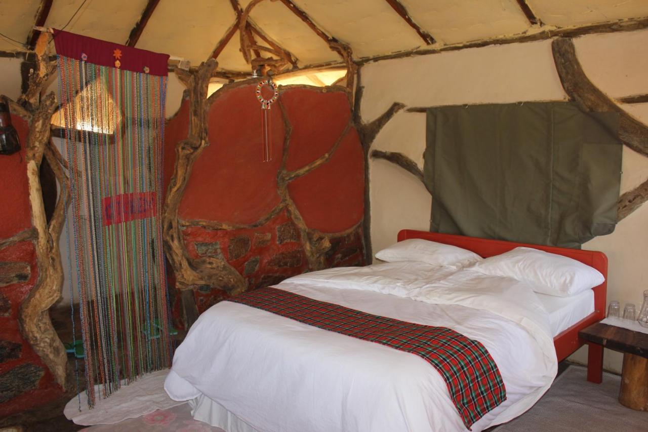 Lion'S Cave Camp, Samburu Villa Archers Post Buitenkant foto