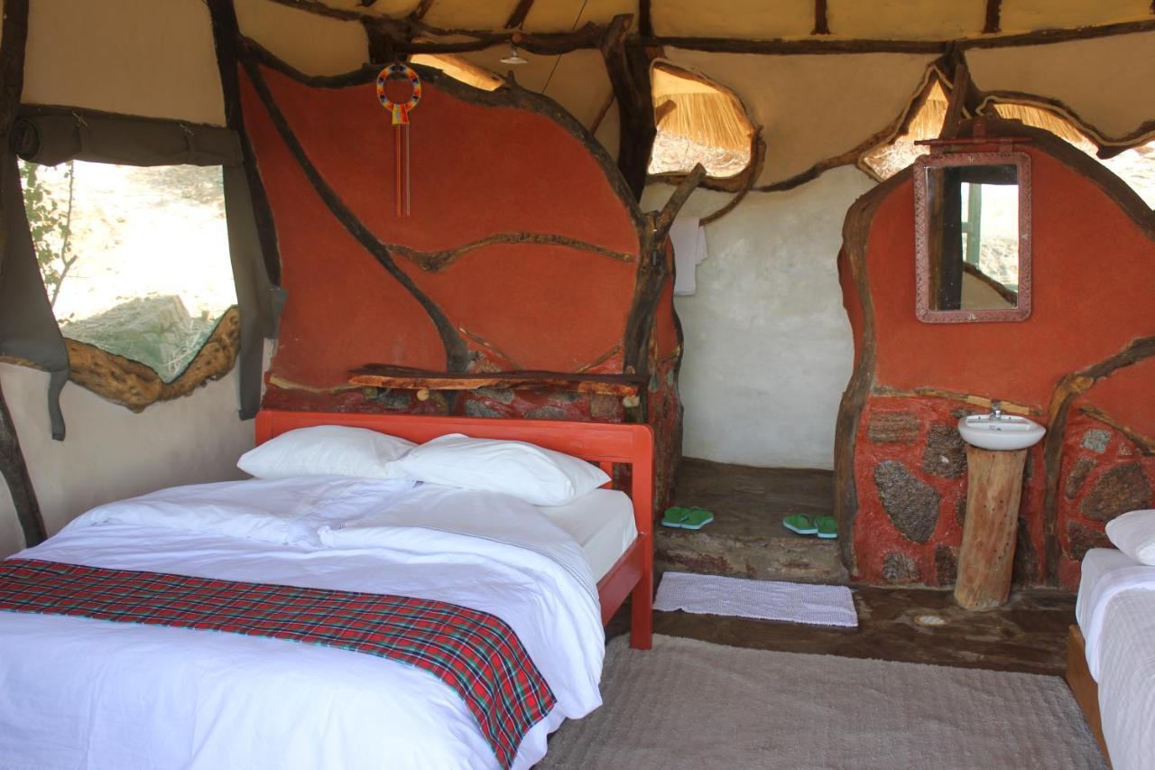 Lion'S Cave Camp, Samburu Villa Archers Post Buitenkant foto