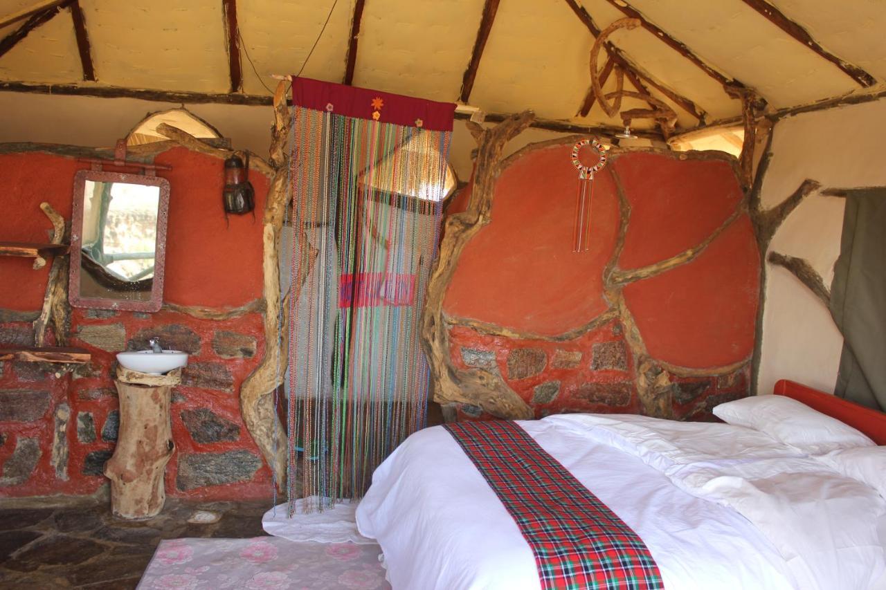 Lion'S Cave Camp, Samburu Villa Archers Post Buitenkant foto