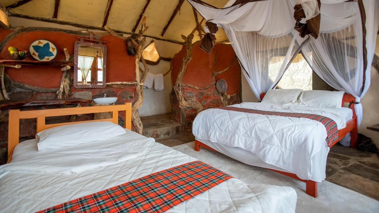 Lion'S Cave Camp, Samburu Villa Archers Post Buitenkant foto