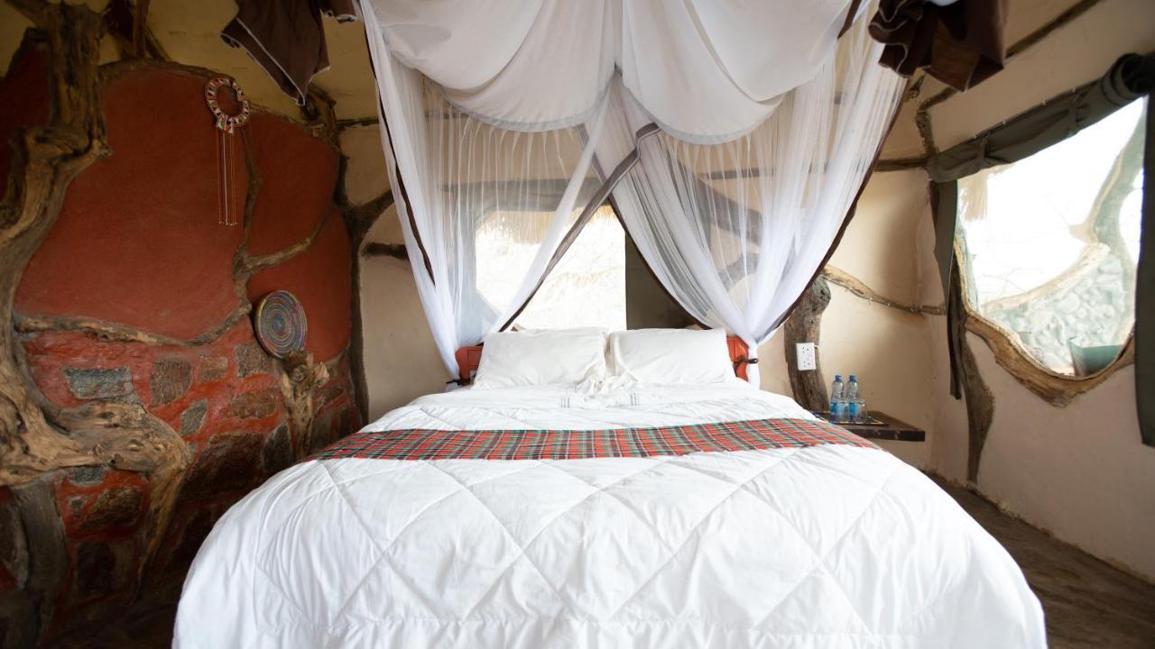 Lion'S Cave Camp, Samburu Villa Archers Post Buitenkant foto