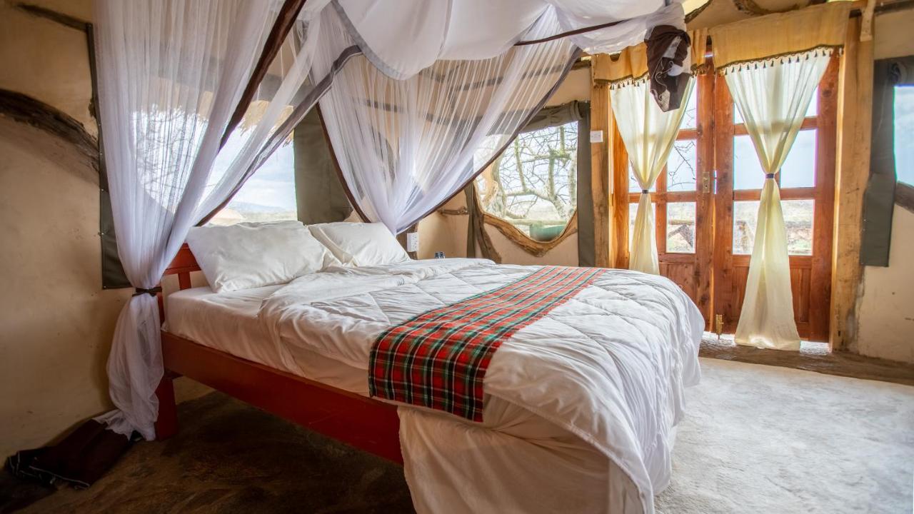 Lion'S Cave Camp, Samburu Villa Archers Post Buitenkant foto