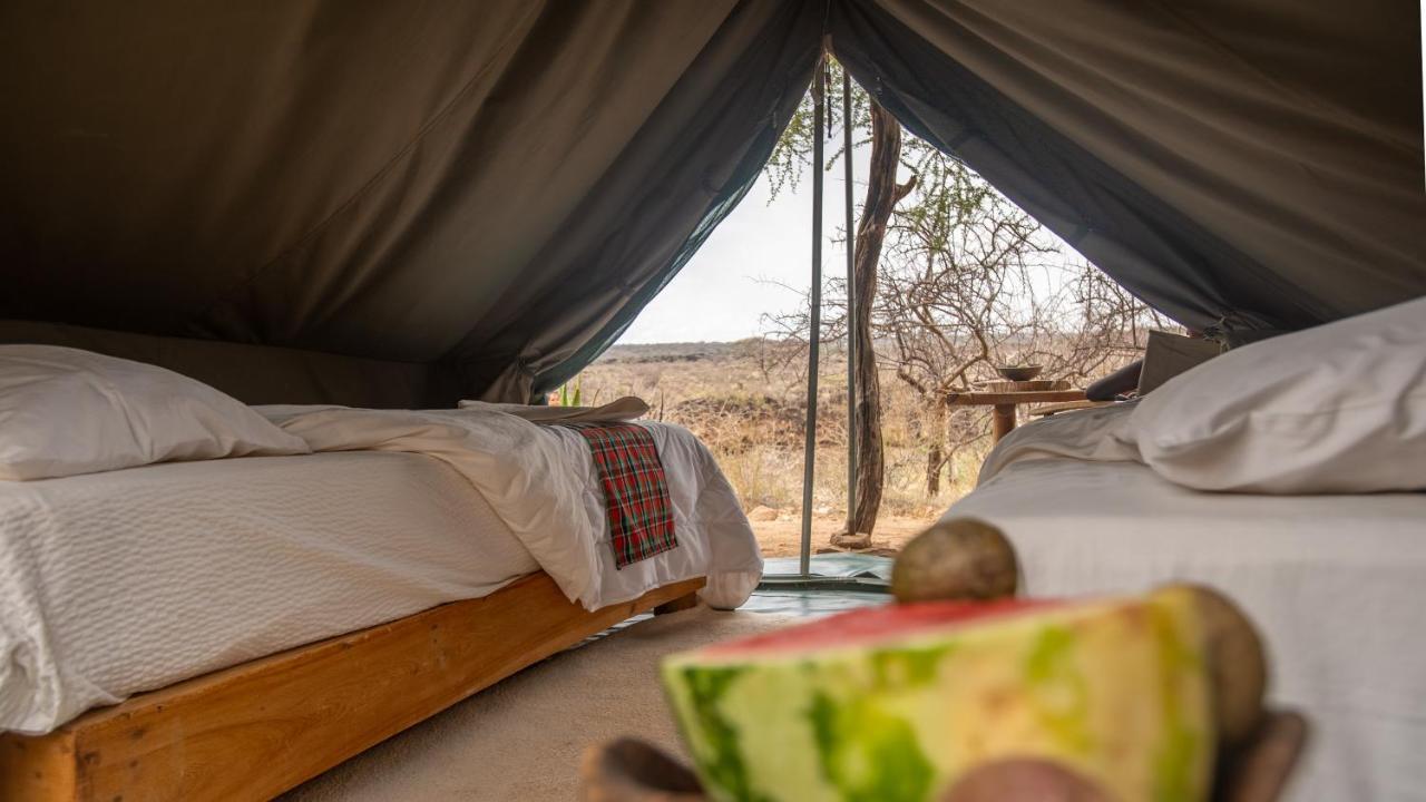 Lion'S Cave Camp, Samburu Villa Archers Post Buitenkant foto