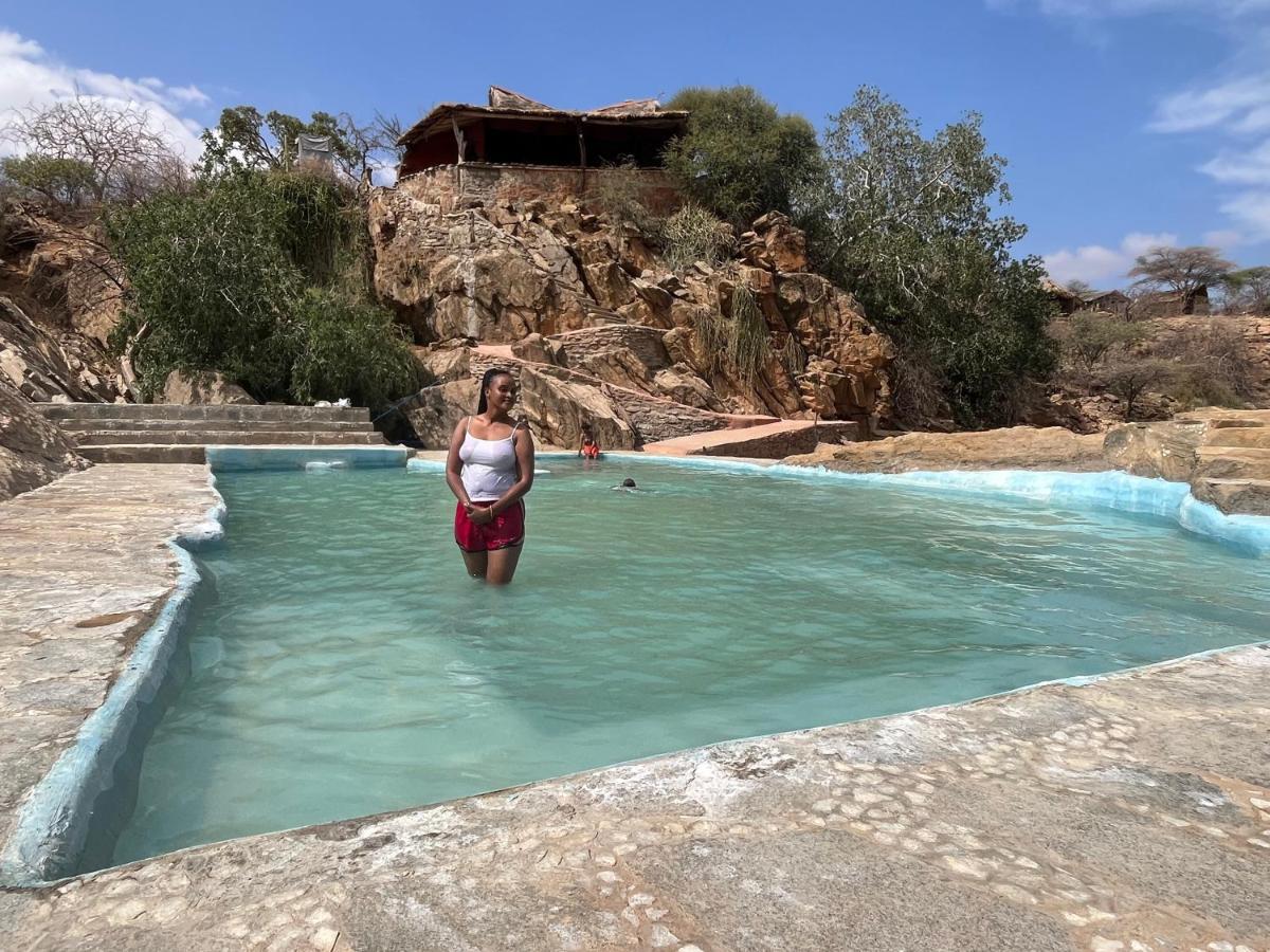 Lion'S Cave Camp, Samburu Villa Archers Post Buitenkant foto