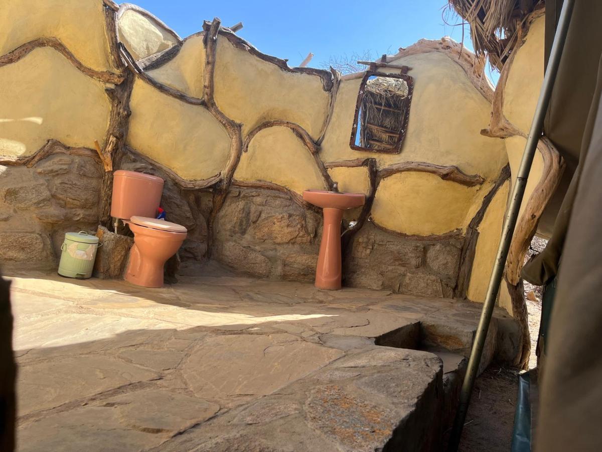 Lion'S Cave Camp, Samburu Villa Archers Post Buitenkant foto
